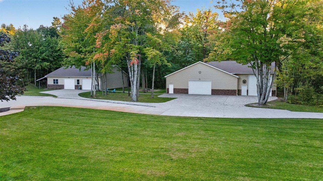 House in Spring Arbor, Michigan, United States 3 - 19013512