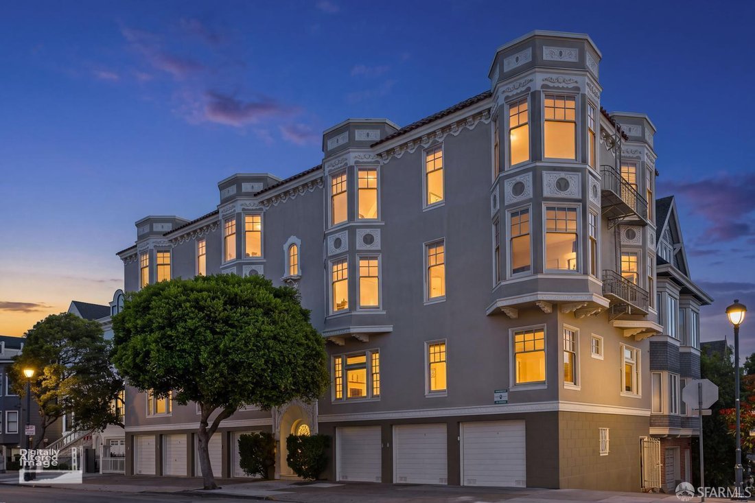 San Francisco, California, United States 1 - 19012073
