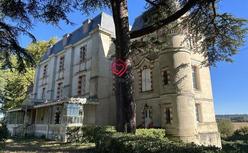 Estate in Arrondissement of Toulouse, Occitania, France 1