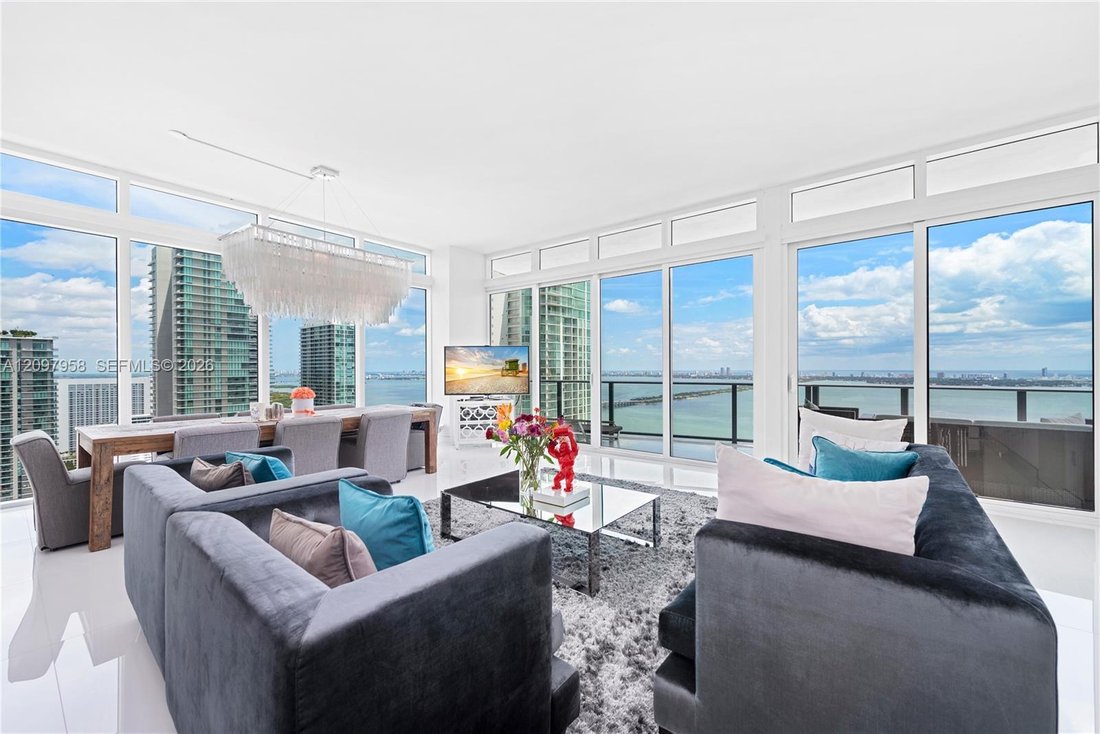 Condo in Miami, Florida, United States 1 - 19014744