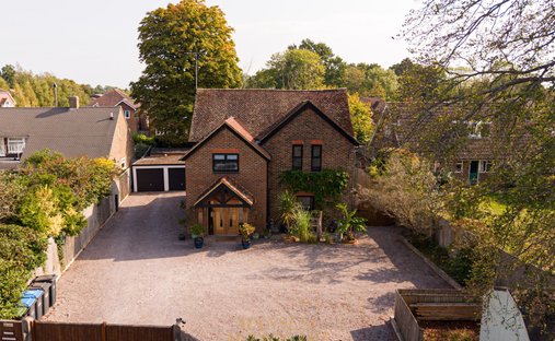 Casa a Crawley Down (Worth), Crawley Down, Inghilterra 1
