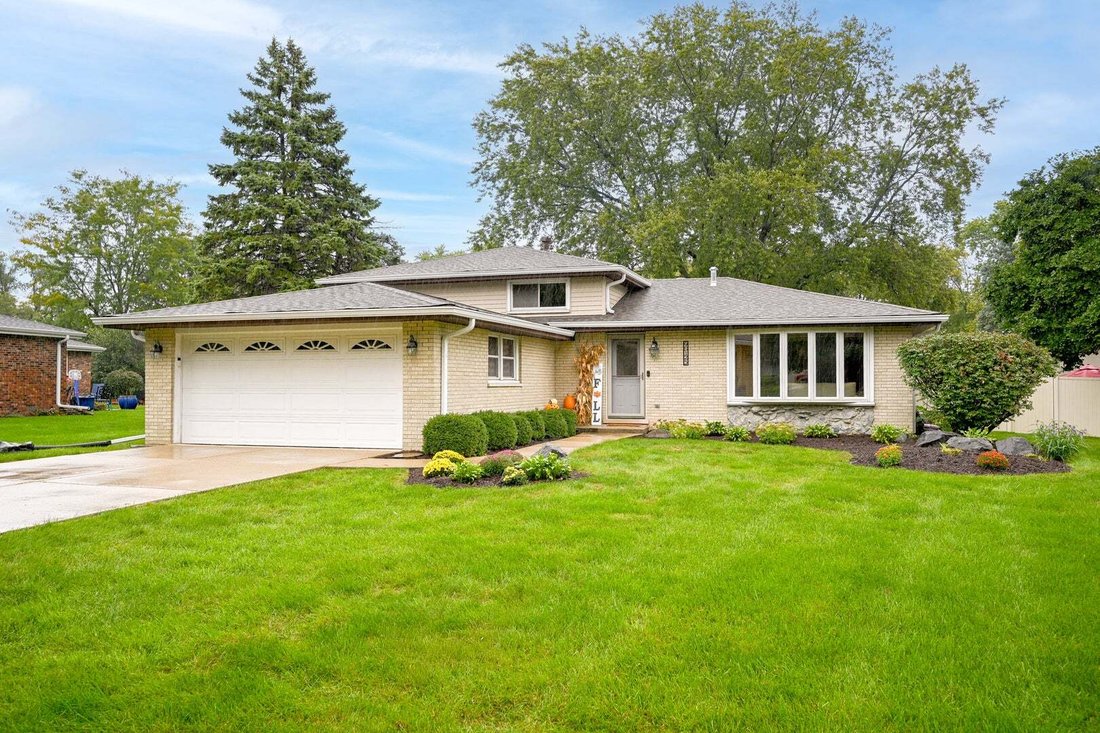 House in Downers Grove, Illinois, United States 2 - 19010065