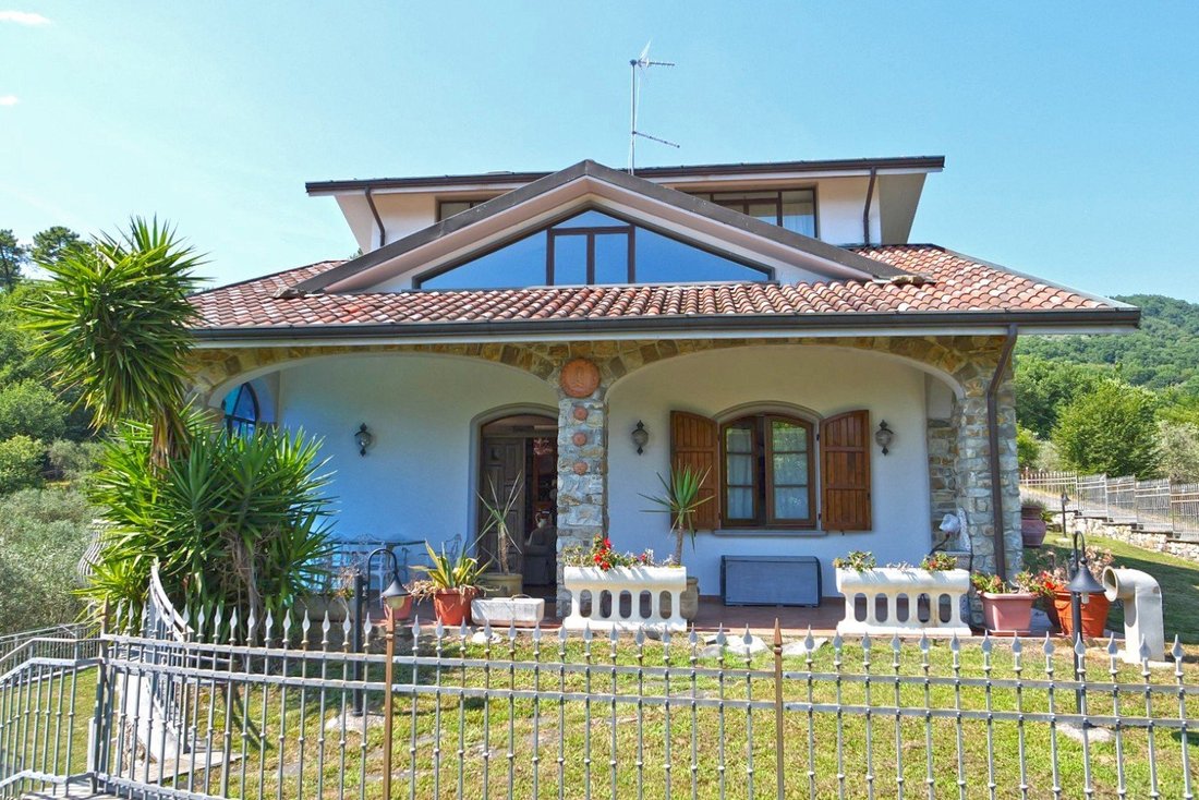 Villa in Podenzana, Tuscany, Italy 4 - 19010711