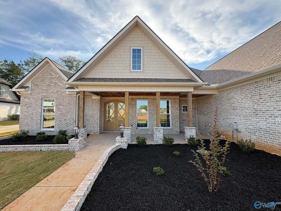 House in Redstone Arsenal, Alabama, United States 4 - 19009070