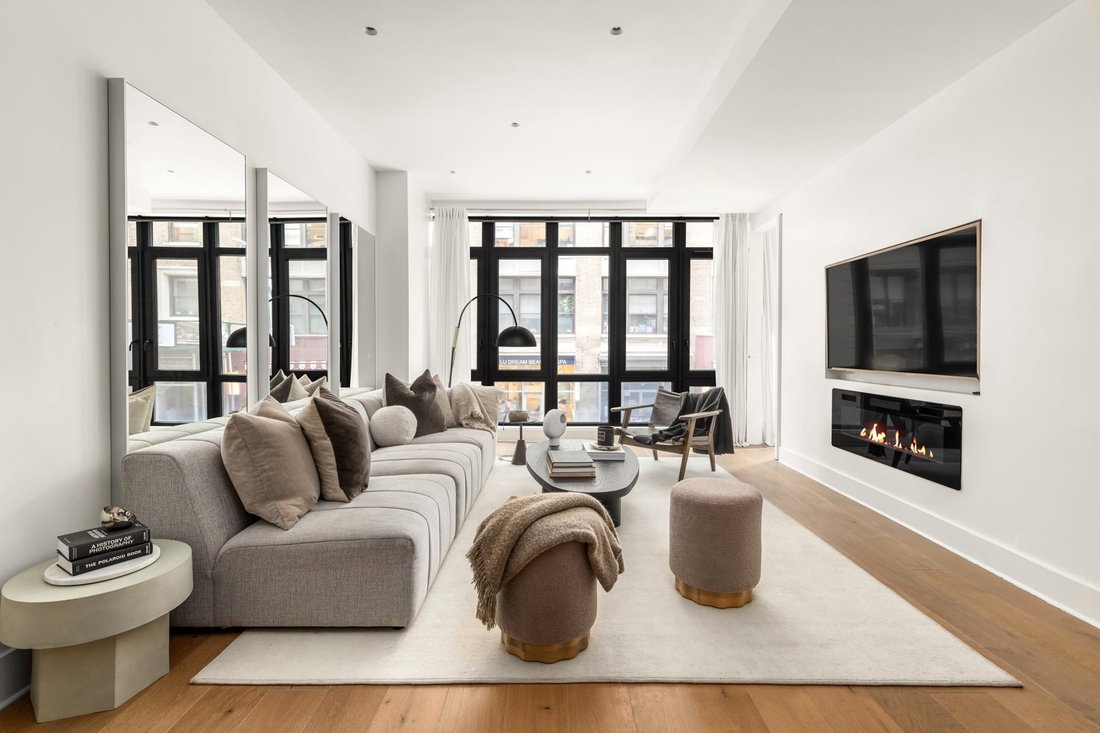 Condo in New York, New York, United States 1 - 19014860