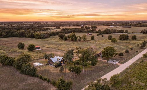 House in New Ulm, Texas, United States 1