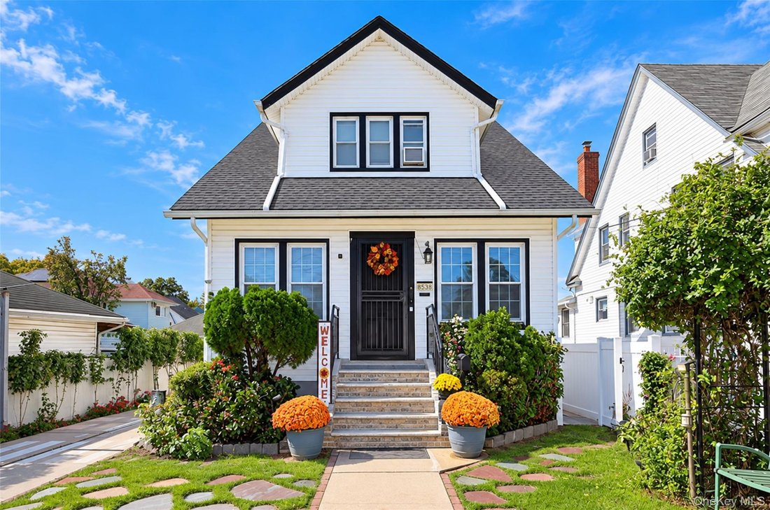 House in New York, New York, United States 1 - 19009246