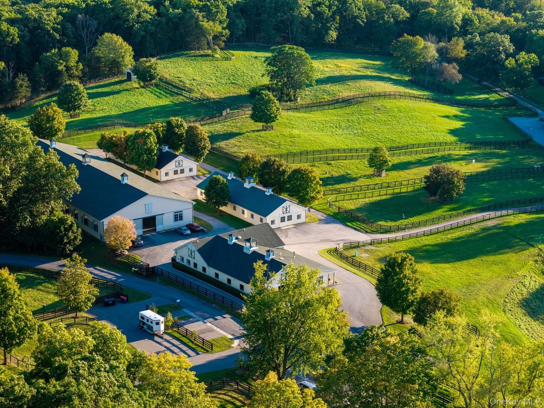 House in Pleasant Valley, New York, United States 3 - 19009219