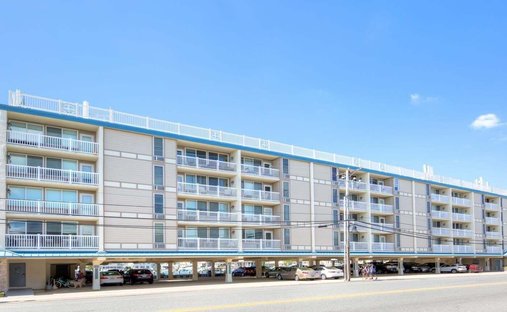 Condo in Stone Harbor, New Jersey, United States 1
