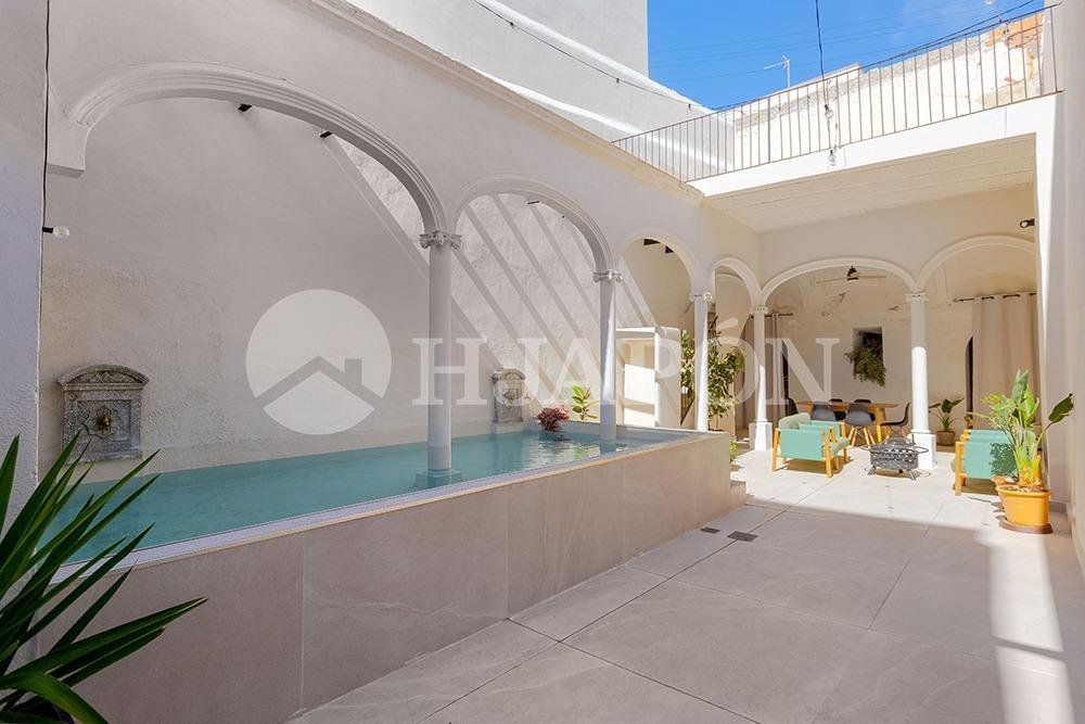 House in el Masnou, Catalonia, Spain 2 - 19012622