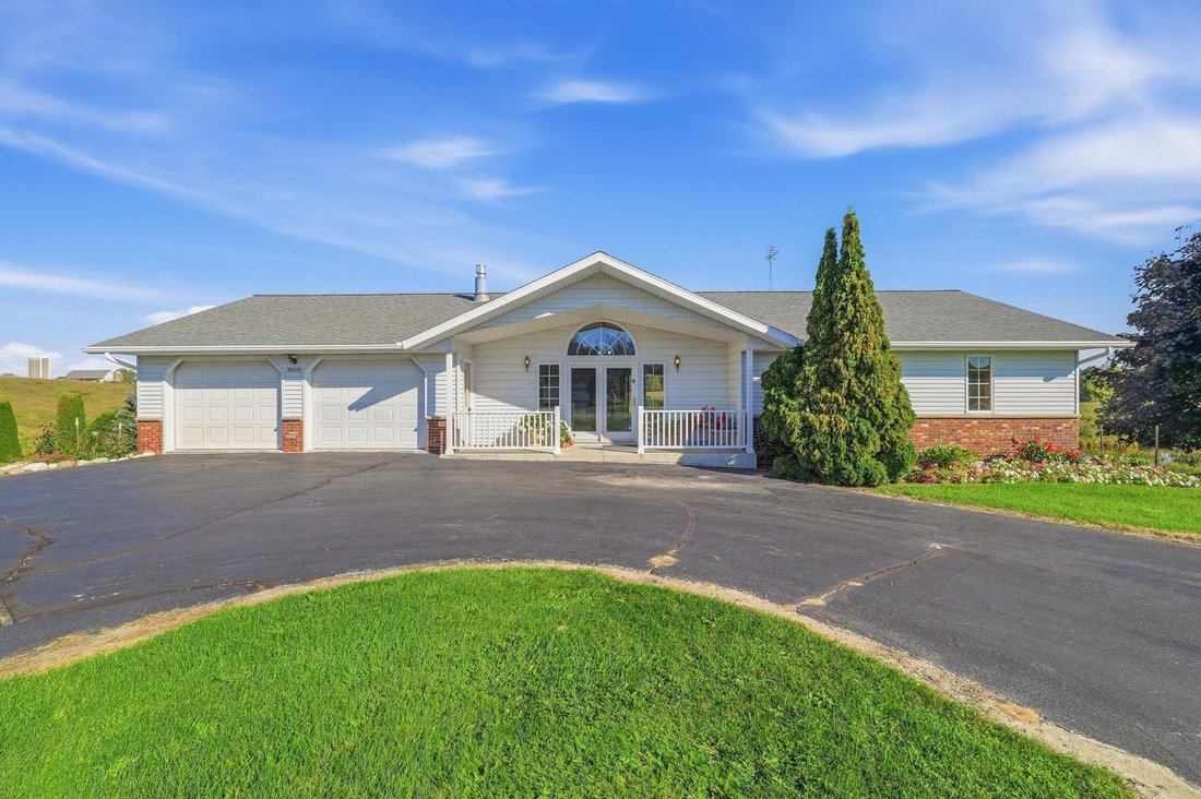 House in Sheboygan Falls, Wisconsin, United States 1 - 19012473