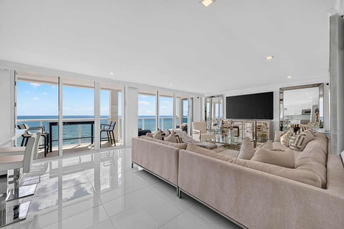 Condo in Boca Raton, Florida, United States 5 - 19014082