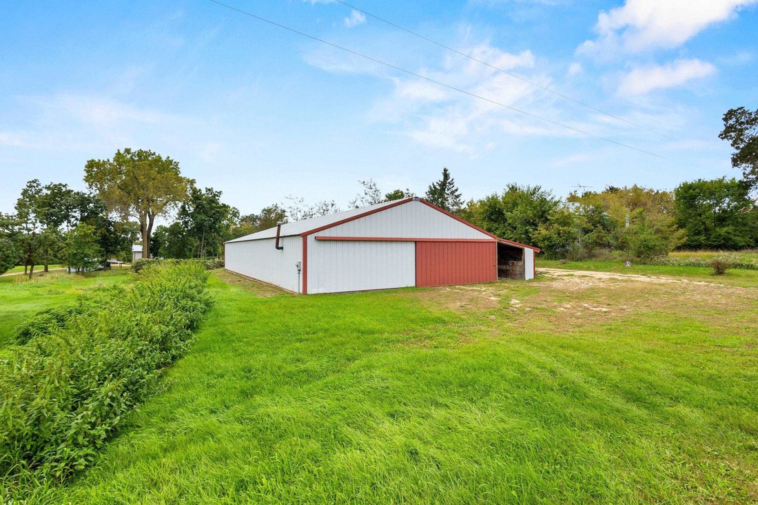 House in Portage, Wisconsin, United States 3 - 19008872