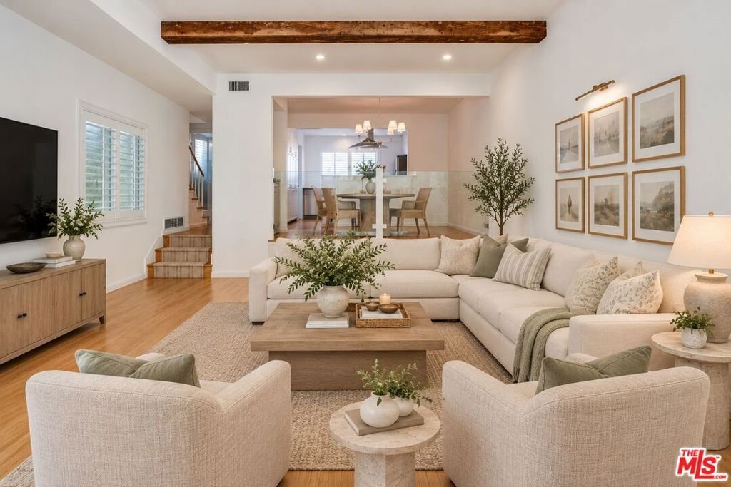 Condo in Los Angeles, California, United States 1 - 19012500