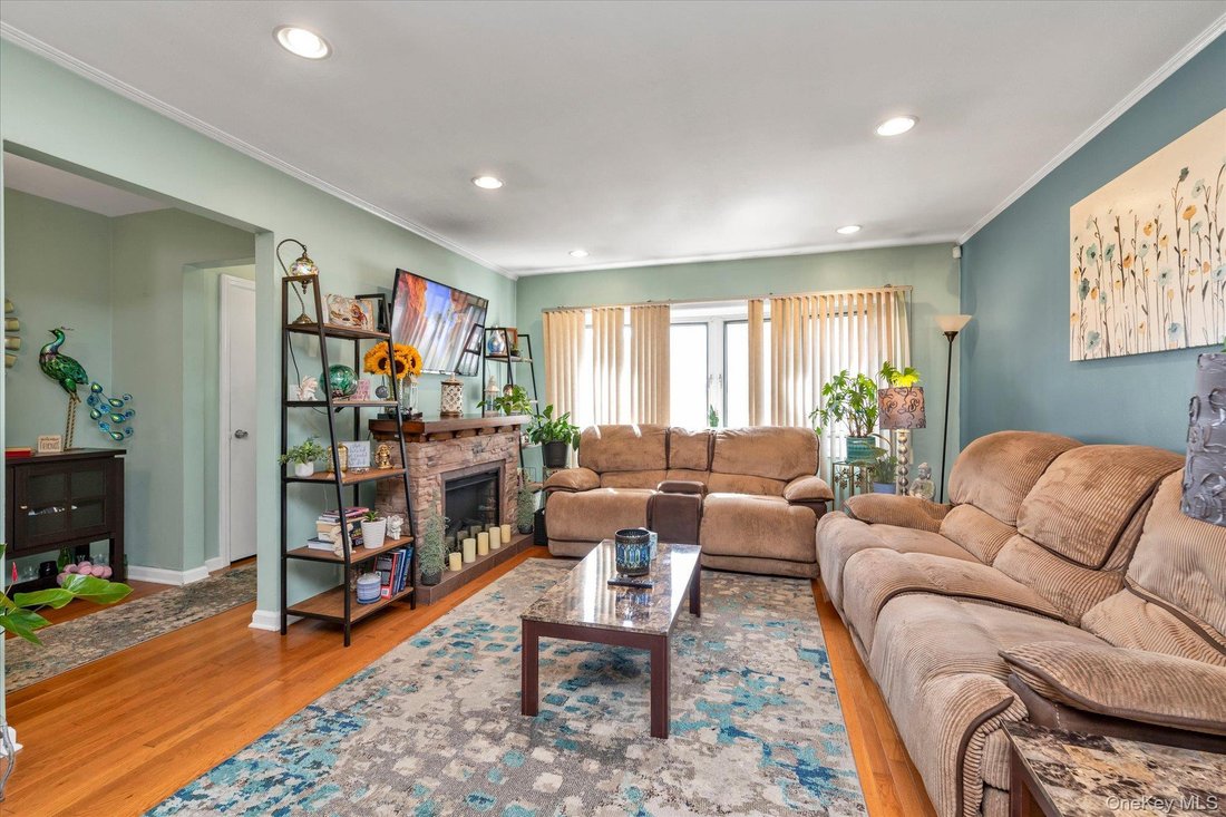 House in Oceanside, New York, United States 3 - 19014742