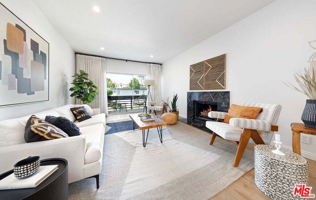 Condo in Los Angeles, California, United States 4 - 19012494