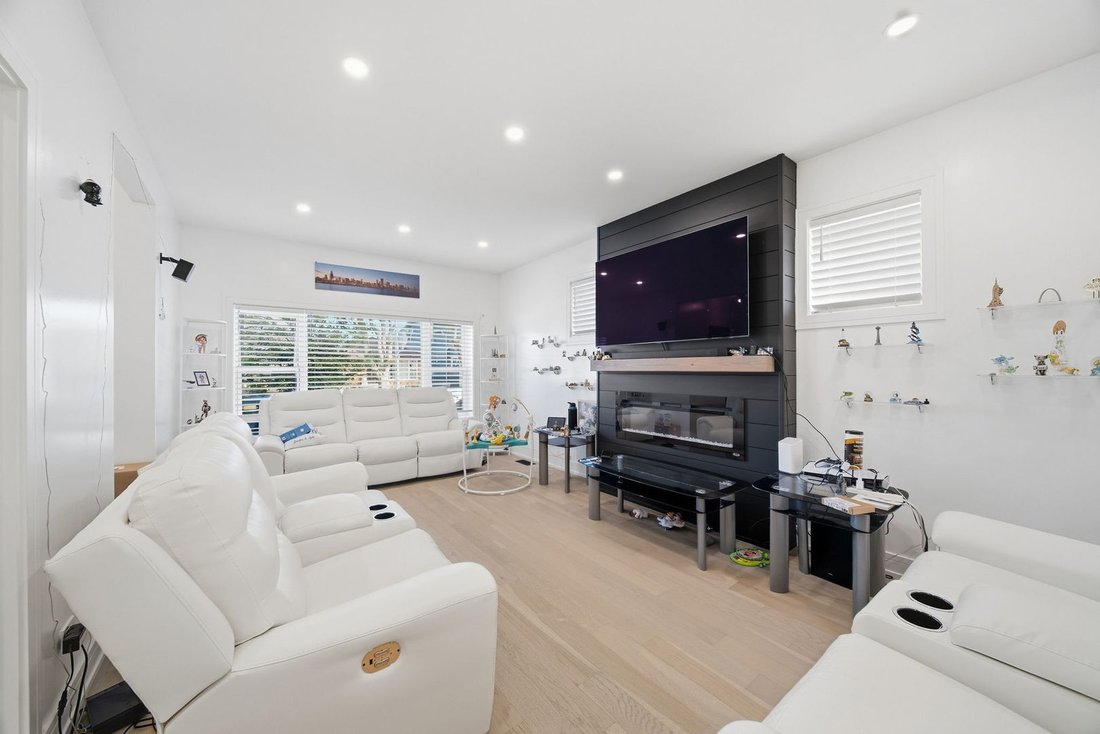 House in Chicago, Illinois, United States 2 - 19013360