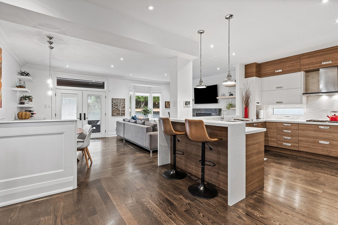 House in Toronto, Ontario, Canada 5 - 19010463