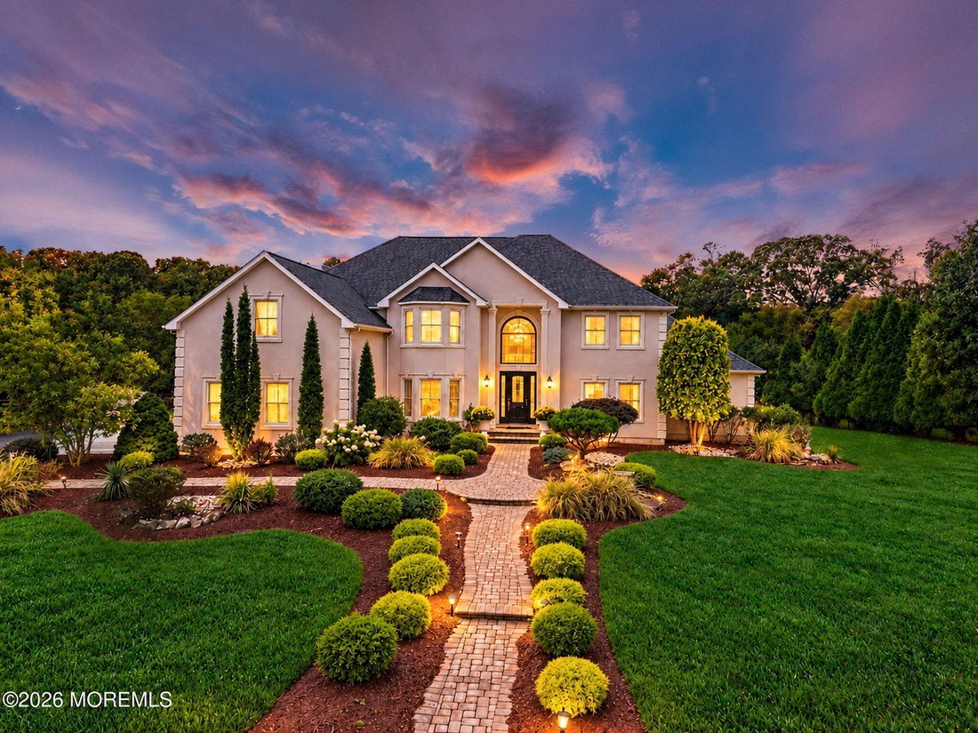 House in Marlboro Township, New Jersey, United States 1 - 19012444