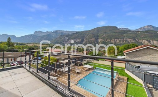 Casa en Periferia, Vif, Francia 1
