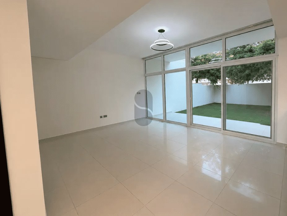 Townhouse in Damac Hills 2, Dubai, United Arab Emirates 4 - 19017749