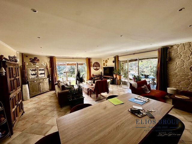 Casa en Besse-sur-Issole, Provenza-Alpes-Costa Azul, Francia 3 - 19016582