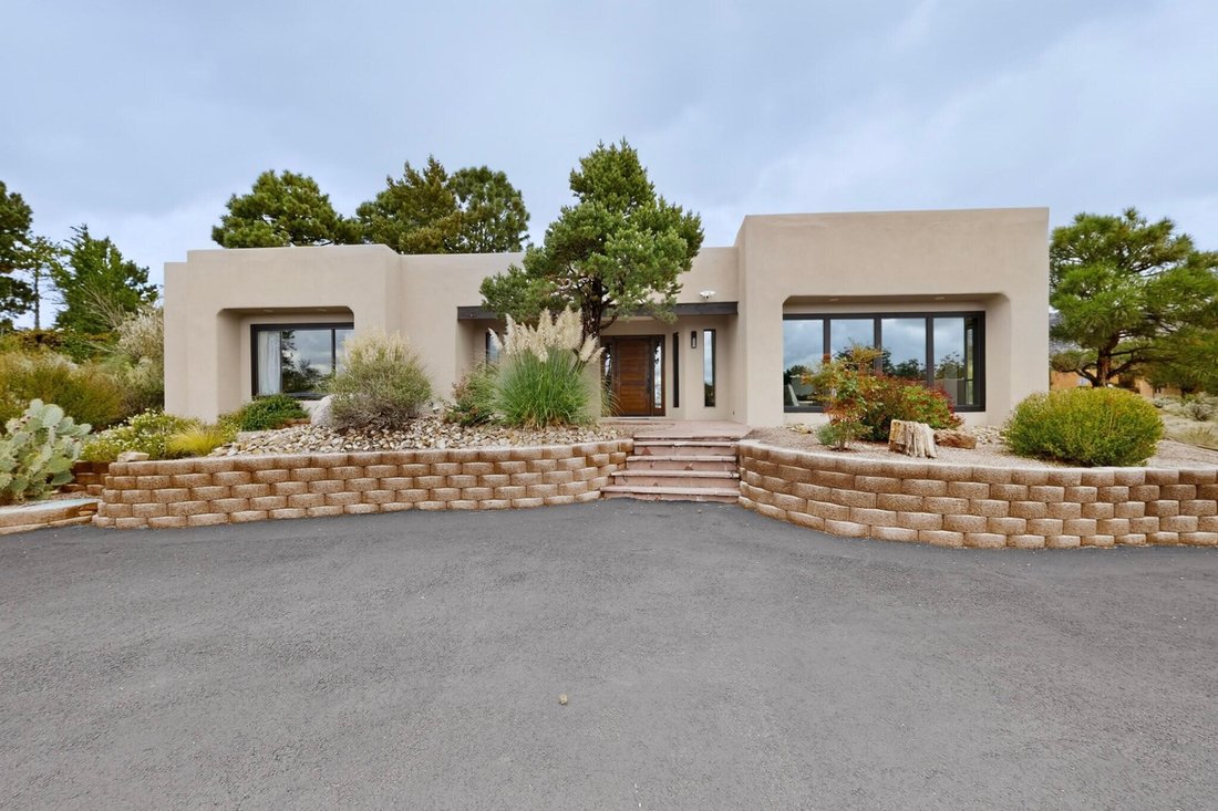 House in Albuquerque, New Mexico, United States 2 - 19017019