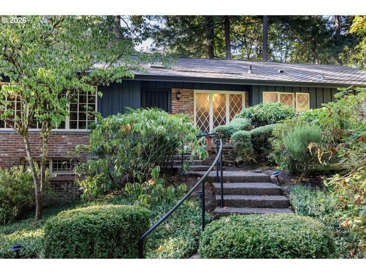 House in Lake Oswego, Oregon, United States 4 - 19016568