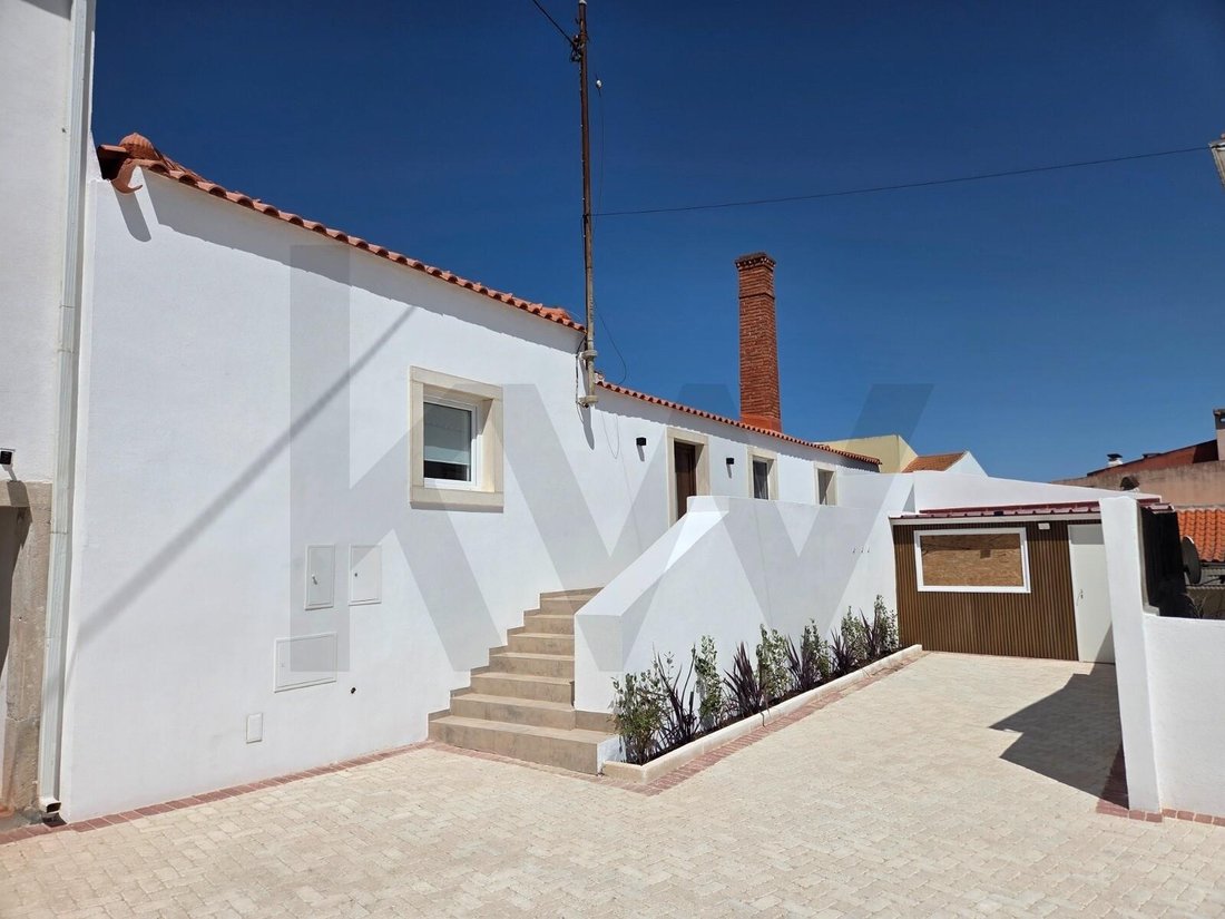 Townhouse in Porto Salvo, Lisbon, Portugal 3 - 19017599