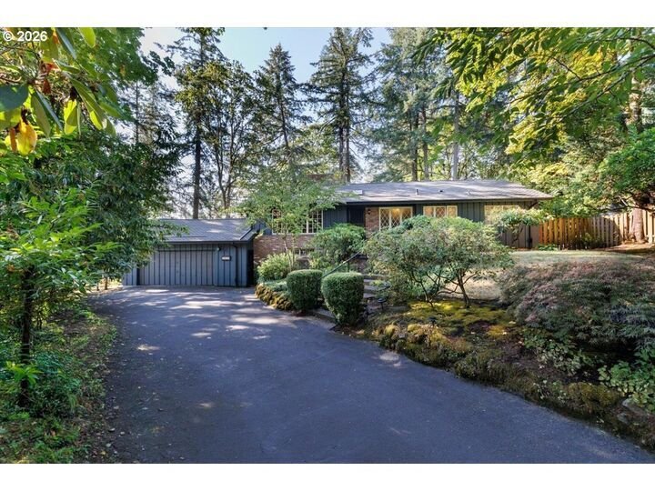 House in Lake Oswego, Oregon, United States 1 - 19016568
