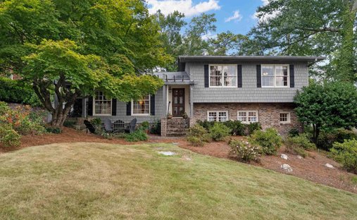 House in Mountain Brook, Alabama, United States 1