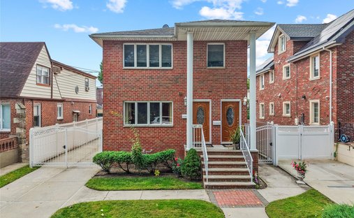 House in New York, New York, United States 1