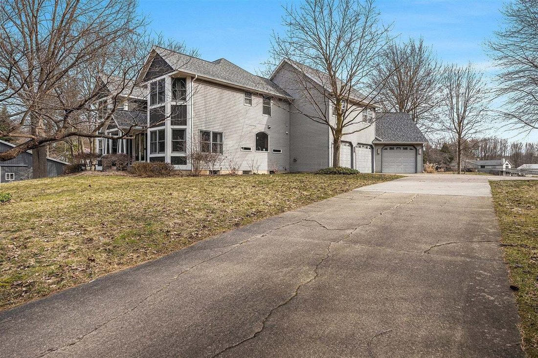 House in West Olive, Michigan, United States 5 - 19017224