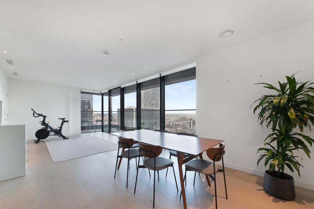 Apartment in Canary Wharf, Tower Hamlets, England 1 - 19017340