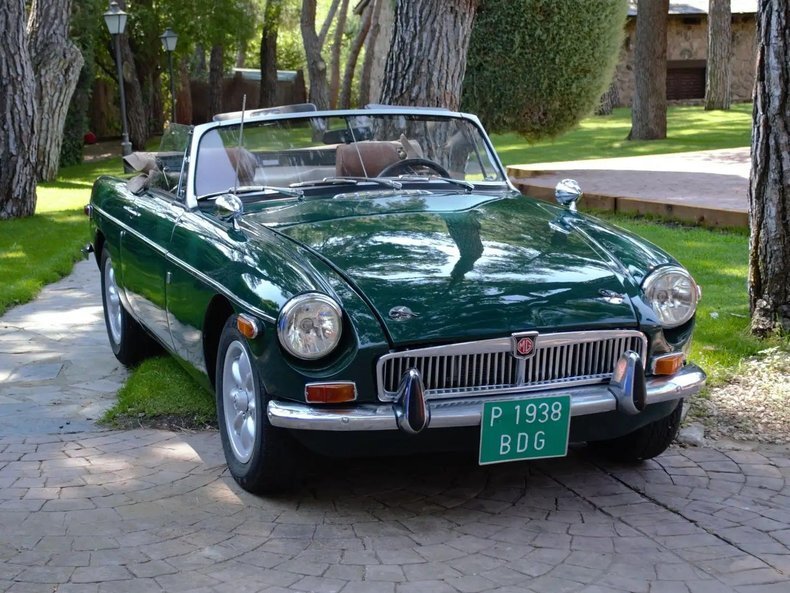 Cabriolet in Glendale, United States 1 - 19017494
