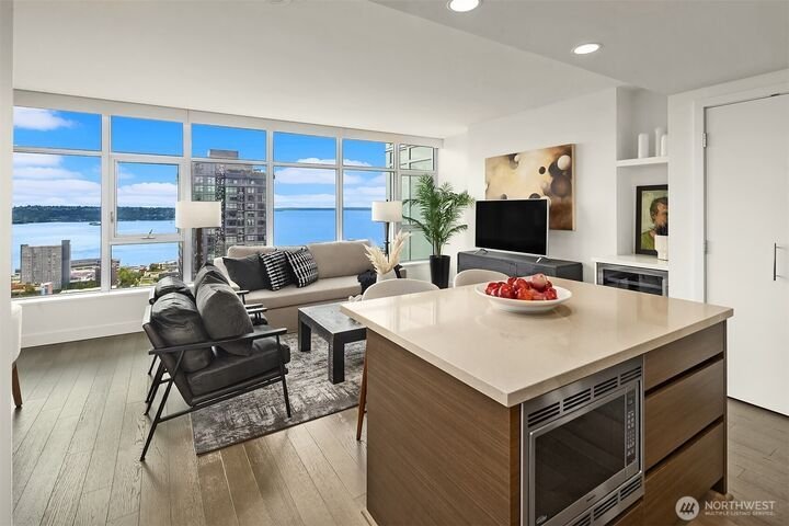 Condo in Seattle, Washington, United States 5 - 19016931