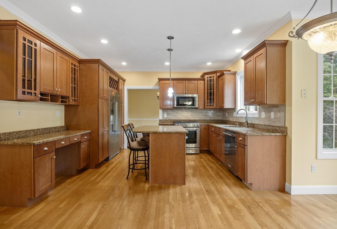 House in Lakeville, Massachusetts, United States 4 - 19016373