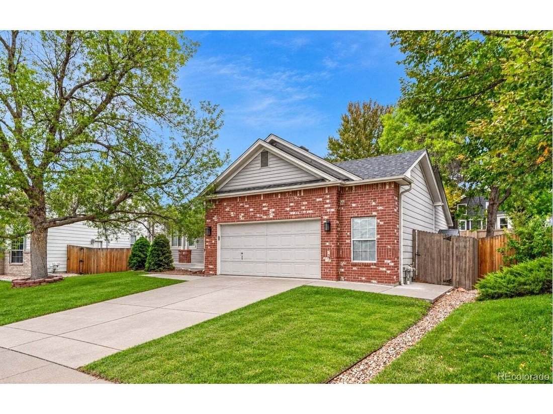 House in Lakewood, Colorado, United States 2 - 19017418