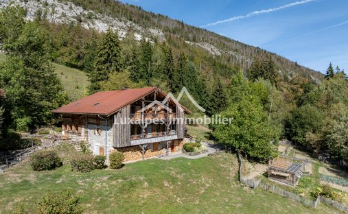 Chalet in Les Villards-sur-Thônes, Auvergne-Rhône-Alpes, France 1
