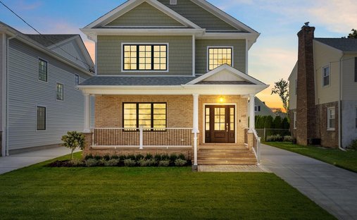 Haus in Mineola, New York, Vereinigte Staaten 1