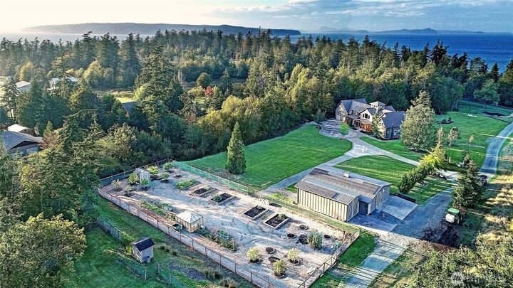 House in Camano, Washington, United States 3 - 19016926