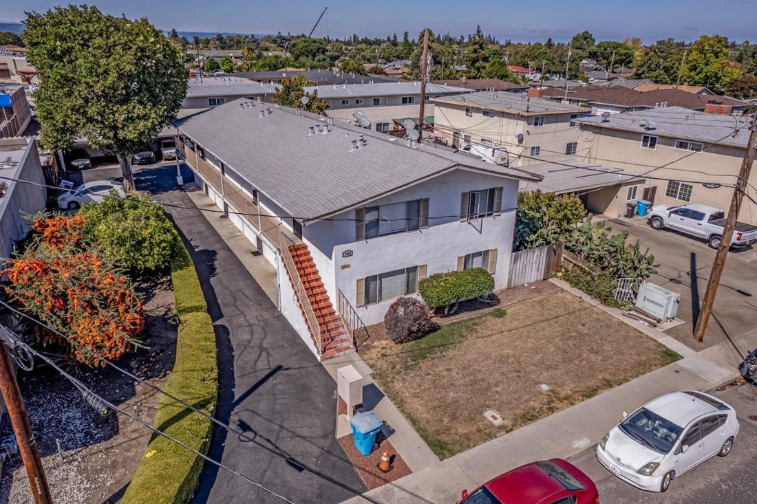 Santa Clara, California, United States 2 - 19017675