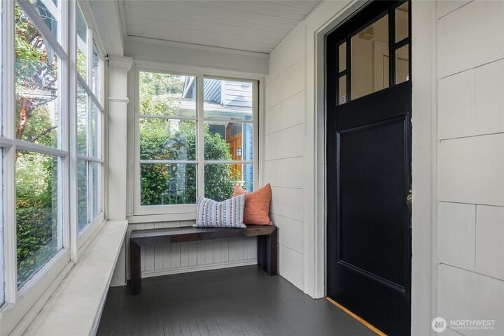 House in Seattle, Washington, United States 2 - 19016933