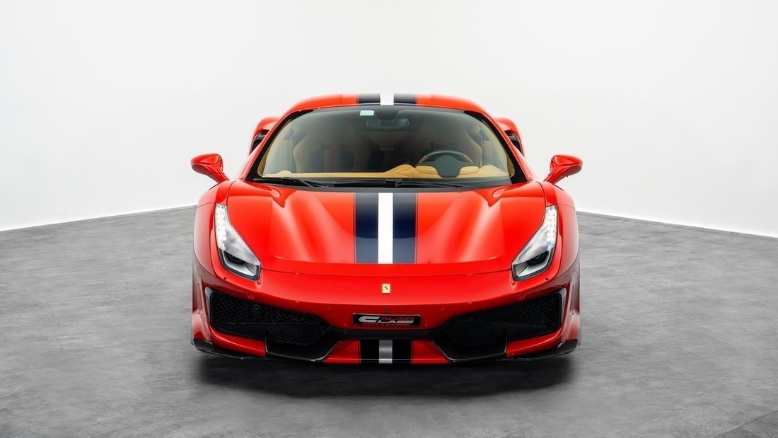 Coupe in Dubai, United Arab Emirates 3 - 19017068