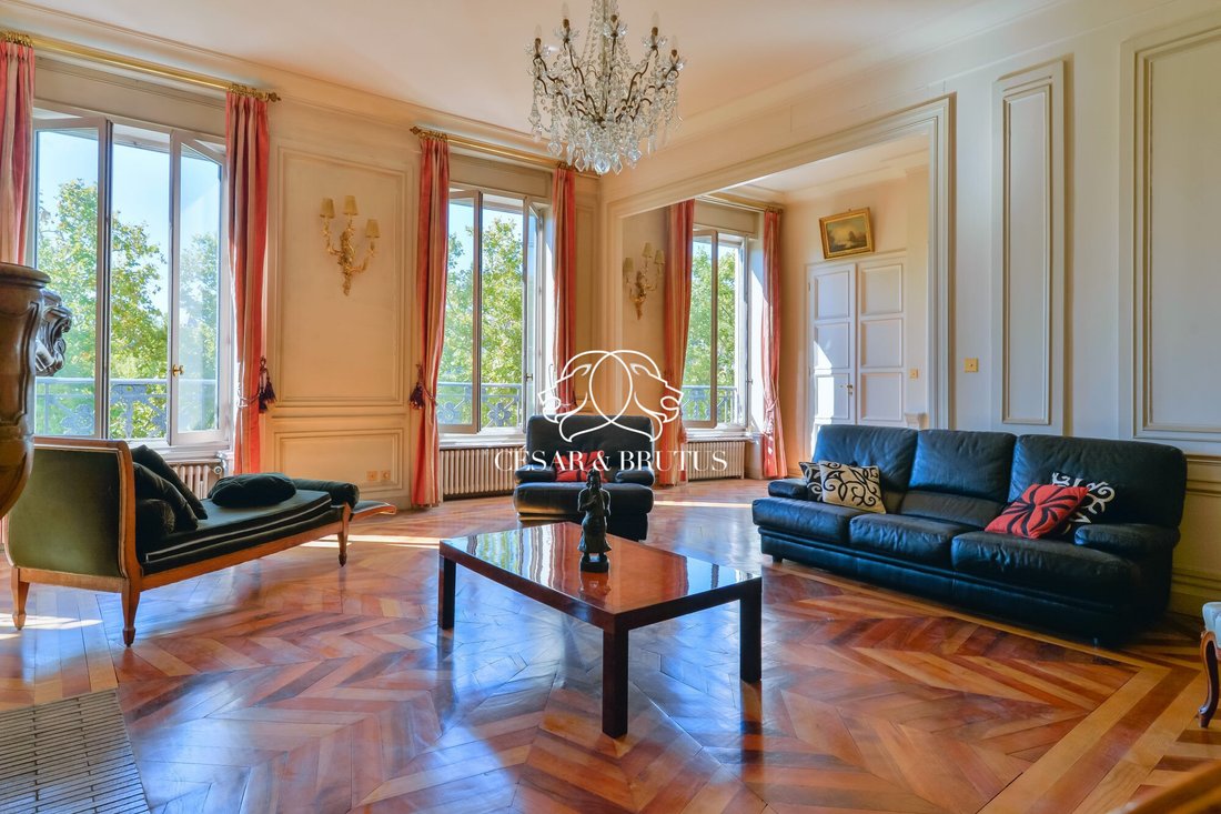 Apartment in Tête d'Or-Foch-Vitton, Lyon 6e Arrondissement, Lyon 2 - 19016728
