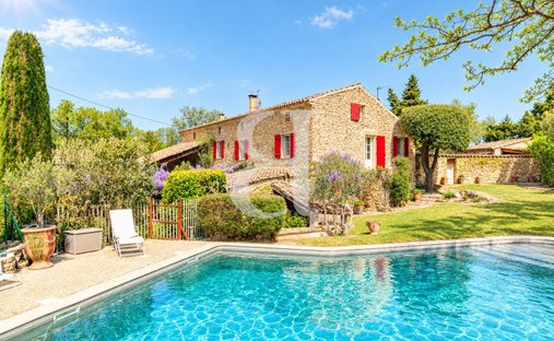 Country House in Saint-Romain-en-Viennois, Provence-Alpes-Côte d'Azur, France 1