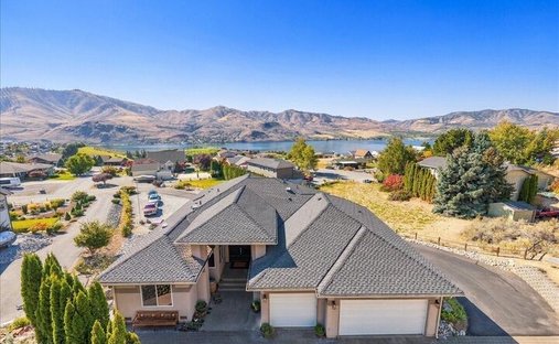 House in Manson, Washington, United States 1