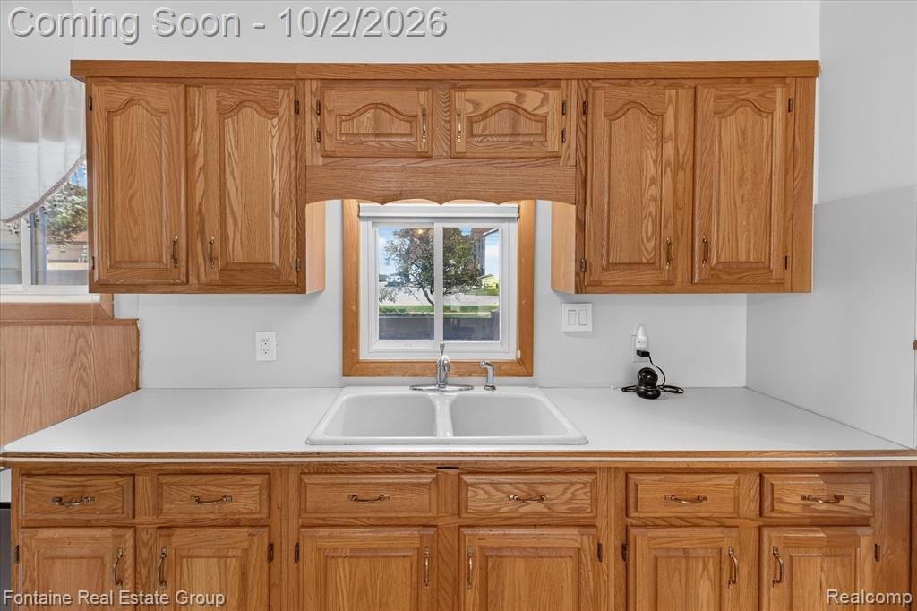 Plymouth, Michigan, United States 4 - 19017190