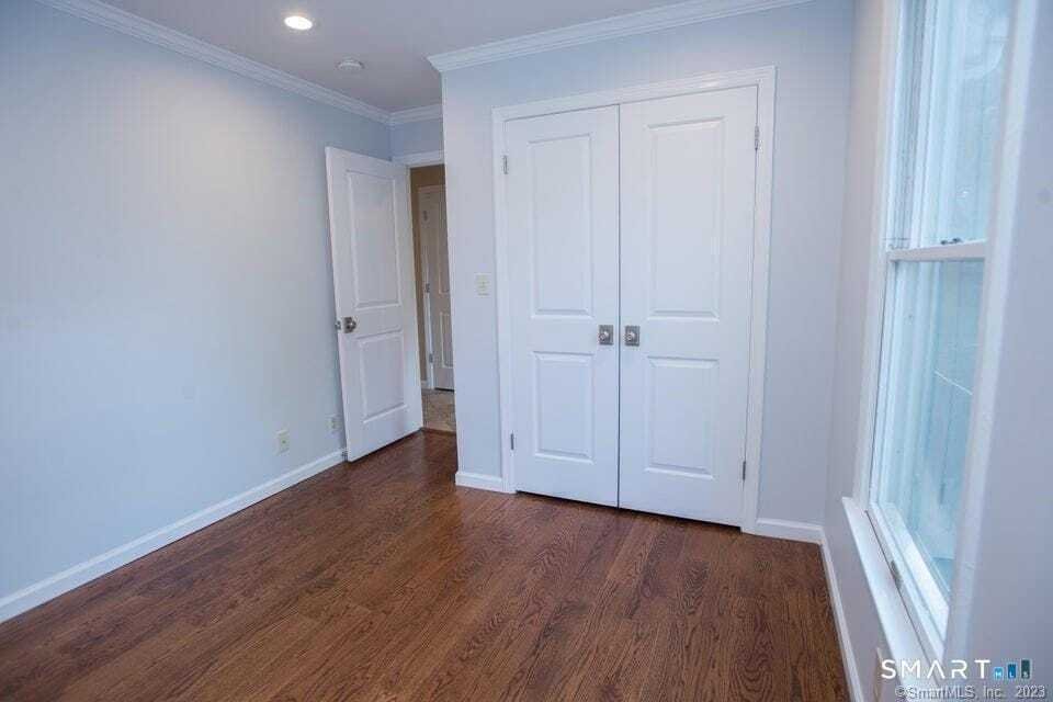 New Canaan, Connecticut, United States 5 - 19016468