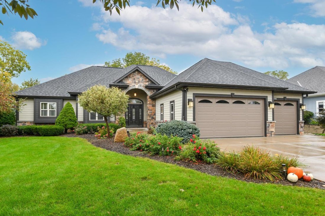 House in Muskego, Wisconsin, United States 1 - 19017241
